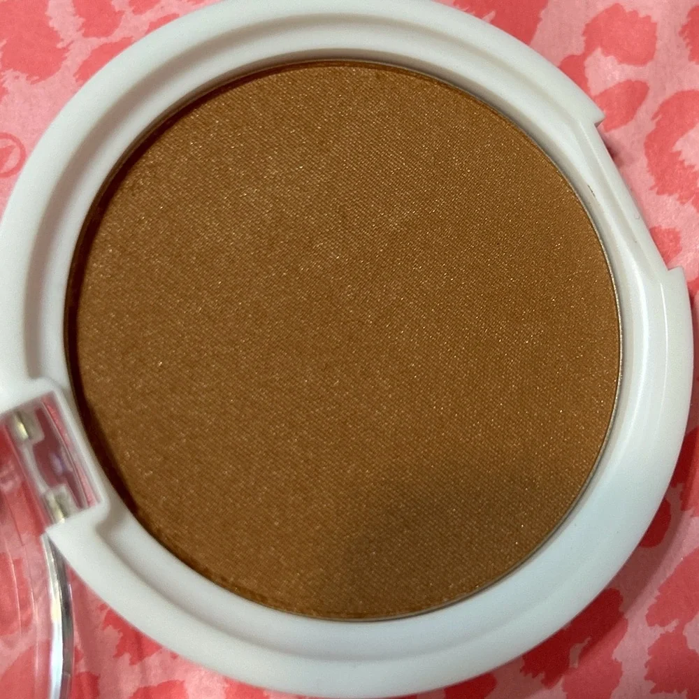 OFRA Bronzer in Rich Tan